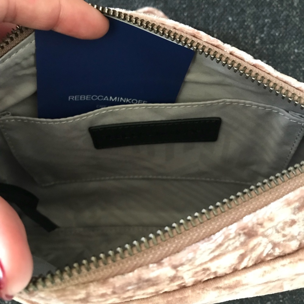 🚨NWT Rebecca Minkoff Velvet Mini Mac Crossbody🚨 - Picture 4 of 7
